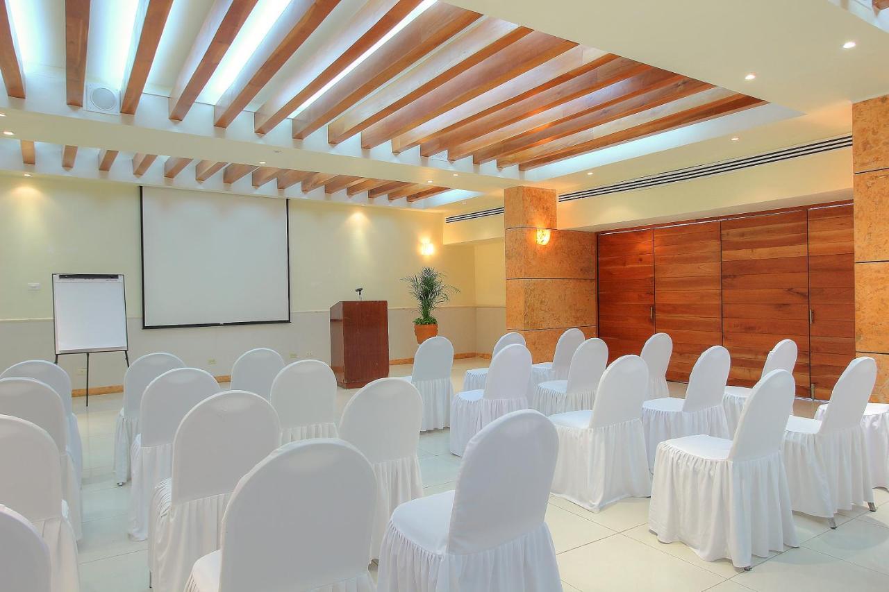Fiesta Inn Villahermosa Cencali Zewnętrze zdjęcie