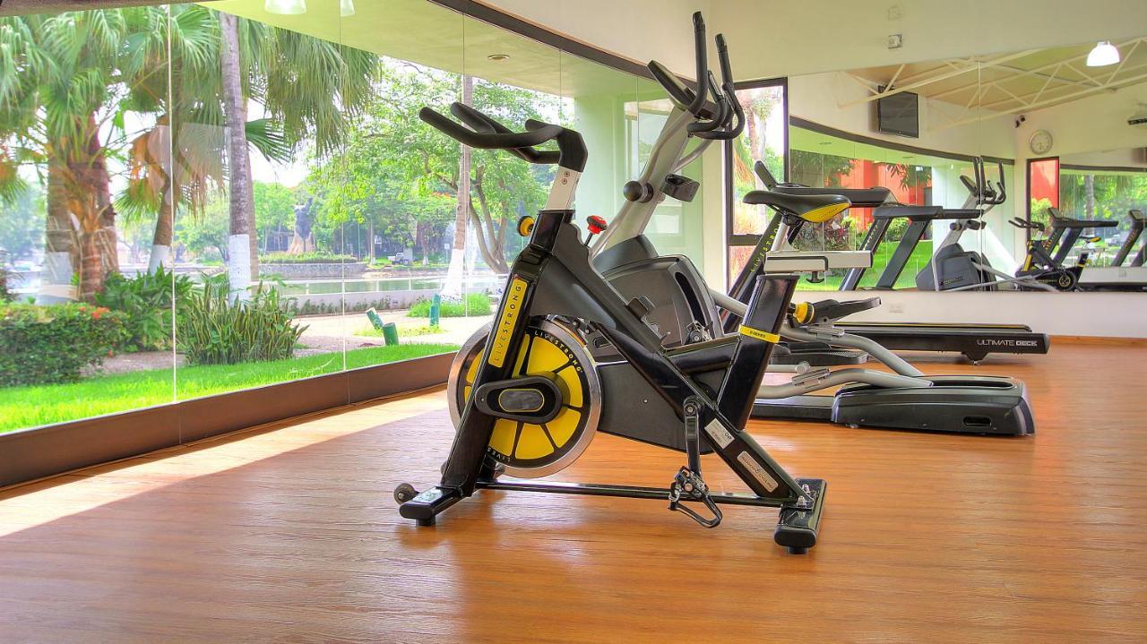 Fiesta Inn Villahermosa Cencali Zewnętrze zdjęcie