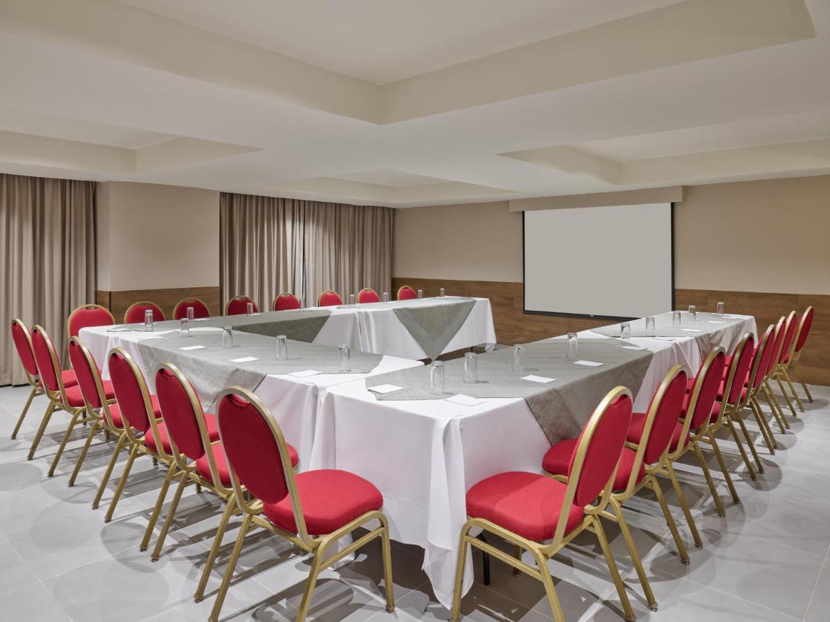 Fiesta Inn Villahermosa Cencali Zewnętrze zdjęcie