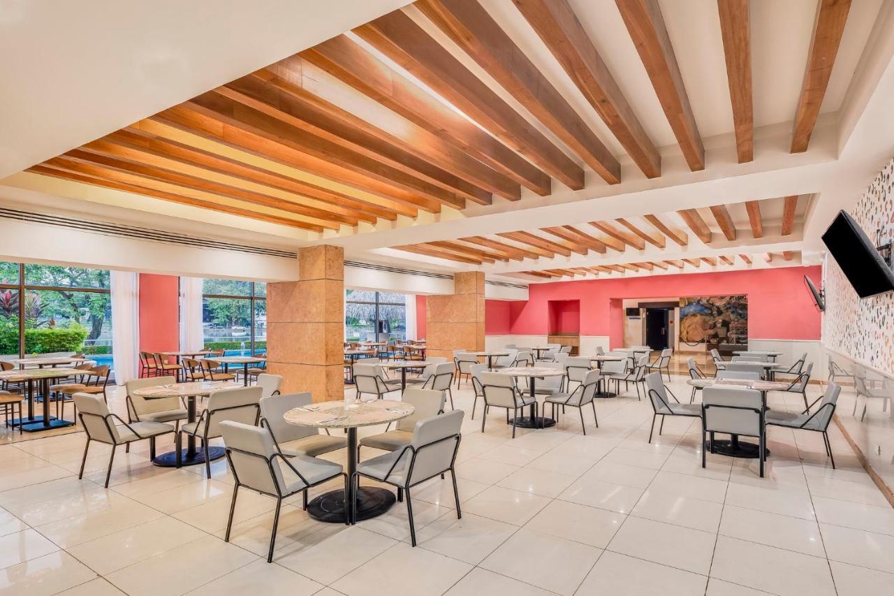 Fiesta Inn Villahermosa Cencali Zewnętrze zdjęcie