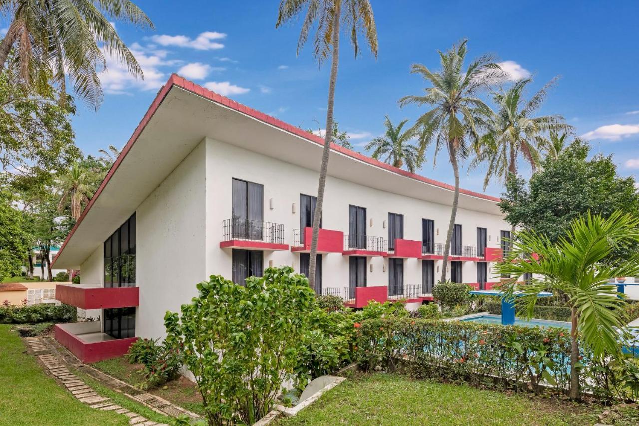 Fiesta Inn Villahermosa Cencali Zewnętrze zdjęcie