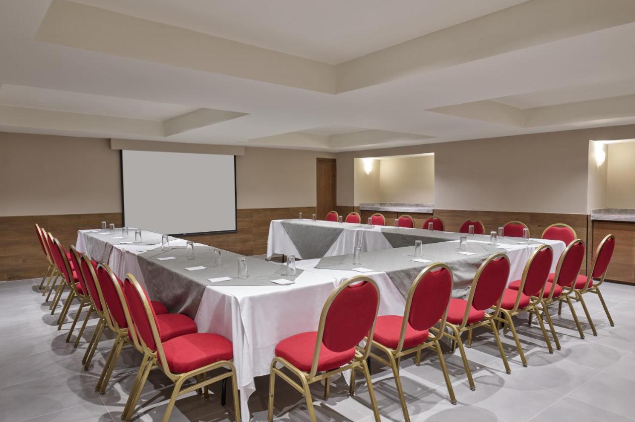 Fiesta Inn Villahermosa Cencali Zewnętrze zdjęcie